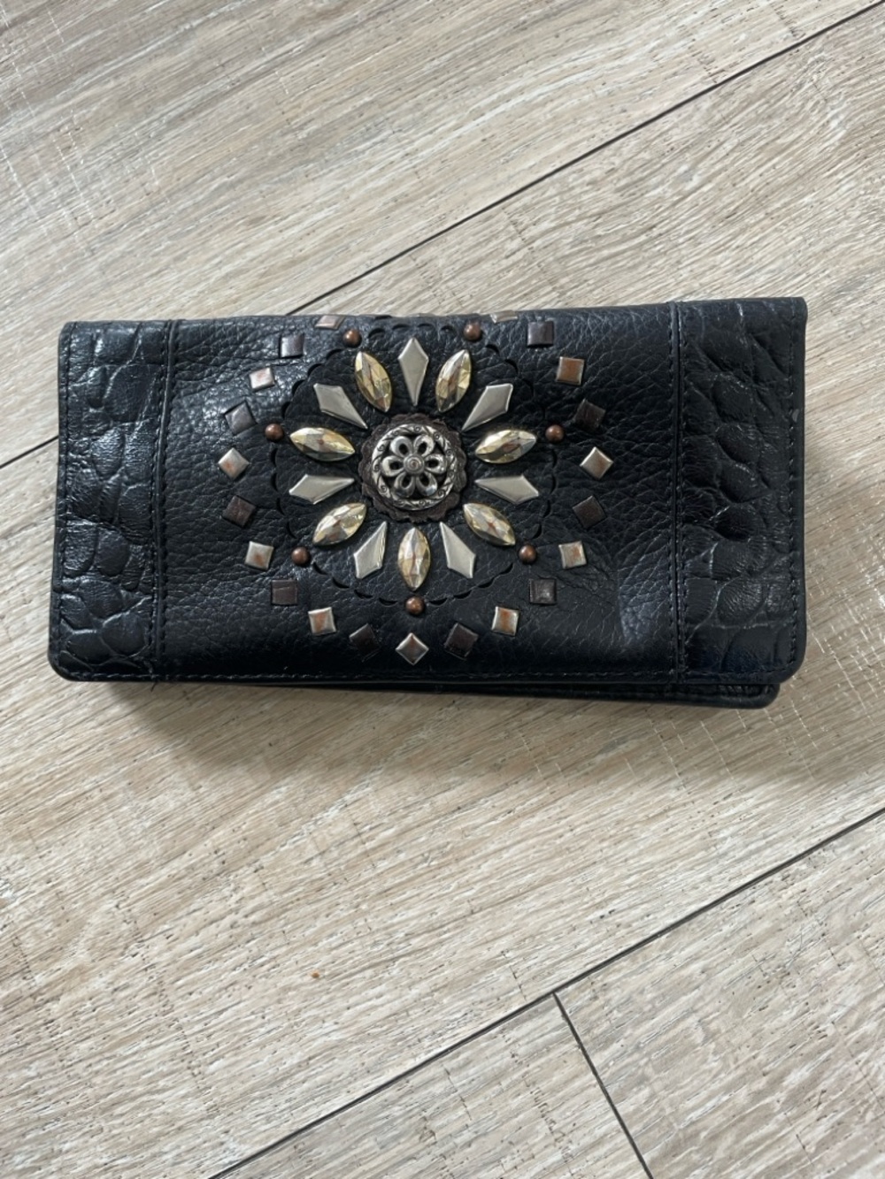 Brighton Black Glitz Leather Women's Wallet with Gold-Tone Jewel Medallion